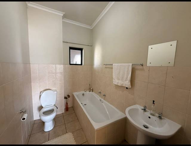 2 BEDROOM APARTMENT FOR SALE IN RYNFIELD